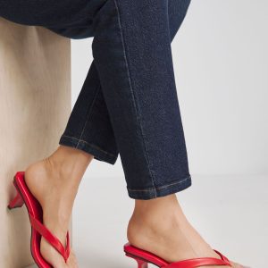 EN384 Simply Be Red Wide Fit Toe Post Kitten Heels