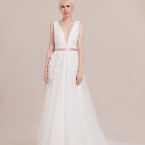 EN333 Beaded Flowers Tulle Wedding Dress